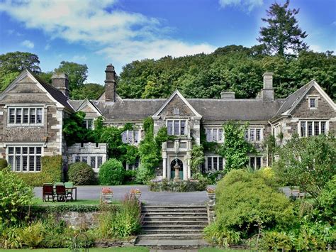 The rent at the manor homes of arborwalk apartments ranges from $909 for a one bedroom to a $1,324 three bedroom. Channel 'Downton Abbey' at These 10 English Manor Hotels ...