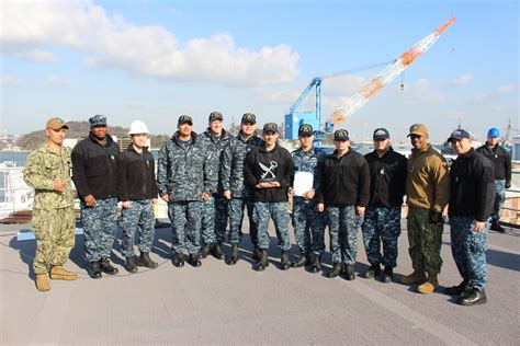 170228 N Em227 002 Yokosuka Japan Feb 28 2017 Sailors Flickr