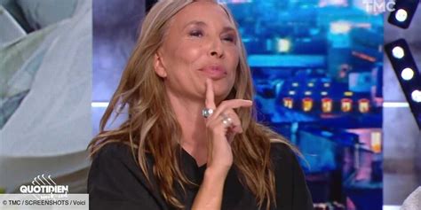 Zazie Critiqu E Pour Ses Cheveux Blancs La Chanteuse R Pond Ses