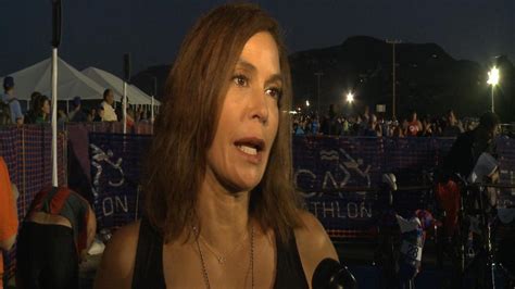 Teri Hatcher Denies That Shes Broke Homeless And Living Out Of Her Van Its Totally Absurd