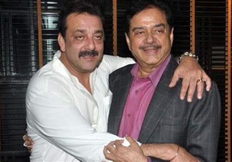 Sonakshi Sinhas Father Shatrughan Reacts To Sanjay Dutts Release In Munnabhai Style