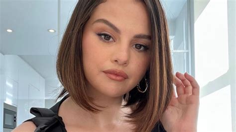 Tintes Cobrizos Selena Gomez Usa El Corte De Cabello Bob Pelirrojo Que Adelgaza Caras Redondas