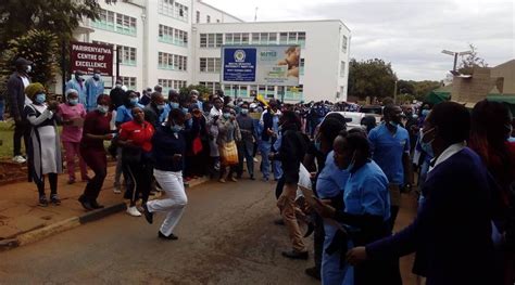 Watch Zimbabwe Nurses Protest At Parirenyatwa Hospital Thezimbabwenewslive
