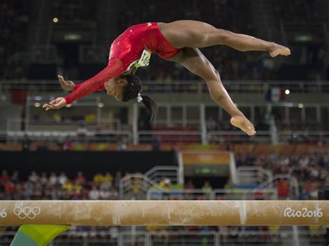 Am schwebebalken gewann sie nach einem fehler bronze. Simone Biles: Cinderella-Story made in USA