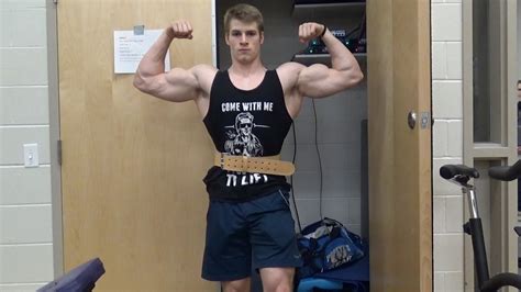 Strive For Greatness 17 Year Old Bodybuilder Youtube