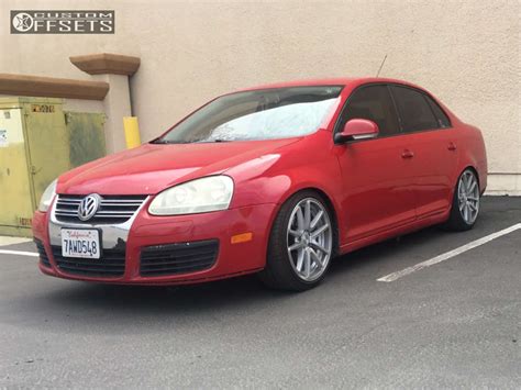 2009 Volkswagen Jetta With 18x85 35 Rotiform Spf And 22540r18