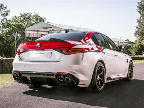 Share your pics using #alfaromeo and #alfalovers. Alfa Romeo Giulia QV Racing Edition specs, performance ...