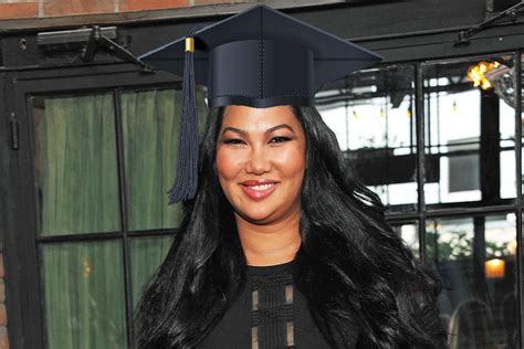 Kimora Lee Simmons Graduates From University Of Hartford