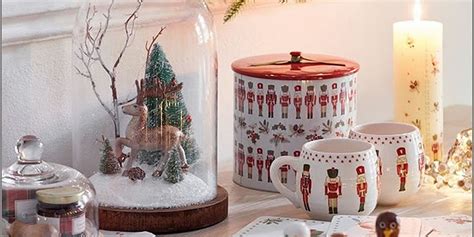 Save 40% off Christmas tree & home decorations at Laura Ashley today