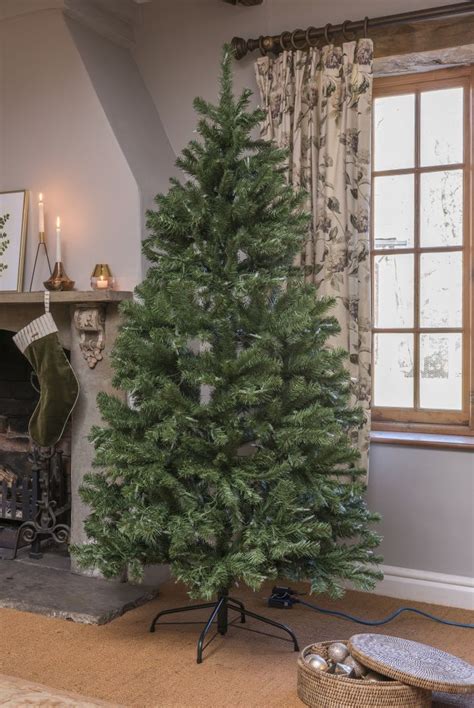 Artificial North Valley Spruce Hinged Luxury Christmas