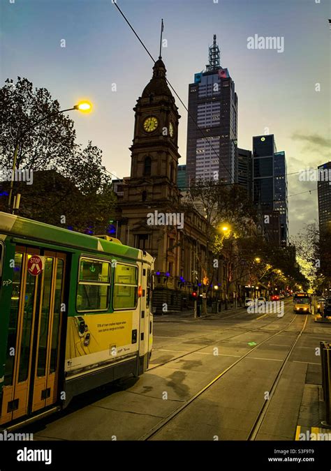 Melbourne City At Dawn Stock Photo Alamy