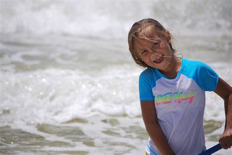 Фото девочки 12 14 лет на пляже фото