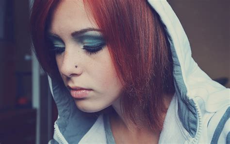 Masaüstü Yüz Kadınlar Kızıl Saçlı Model Portre Kapalı Gözler Gözlük Kırmızı Fotoğraf