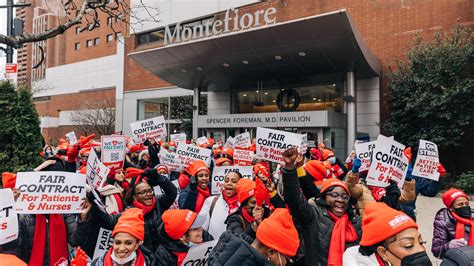 Chaotic Scenes Inside New York City Hospitals During Nurses Strike The New York Times