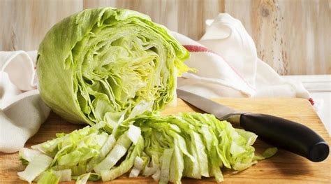 How To Cut A Head Of Lettuce