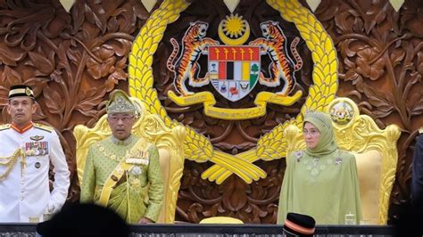 Tidak apa saya turun titah spontan al sultan abdullah. 221 Ahli Parlimen Dititah Menghadap Agong Bermula Hari ini ...