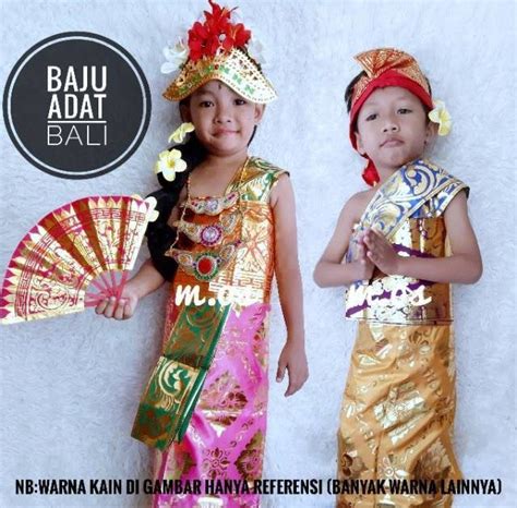 Baju adat suatu daerah biasanya diidentikkan dengan etnis mayoritas yang terdapat di daerah tersebut. Pakaian Adat Daerah Di Indonesia Dan Penjelasannya - Pakaian Nusantara