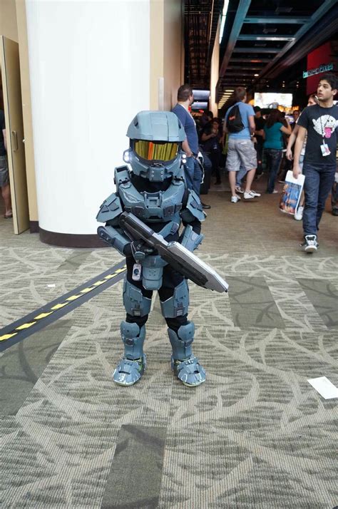 My Nephew Dressed As Master Lil Chief Halo Cosplay Cosplay Armor Epic