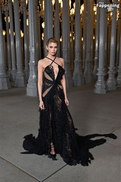 Stella Maxwell Looks Hot At The LACMA Gala 9 Photos OnlyFans Leaked