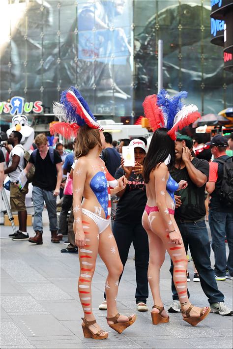 Topless Bodypainted On Times Square 47 53