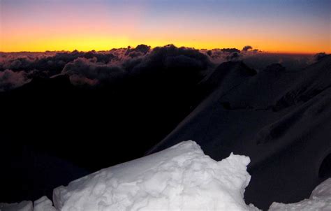 First Light On The Ascent Of Mont Blanc Photos Diagrams And Topos