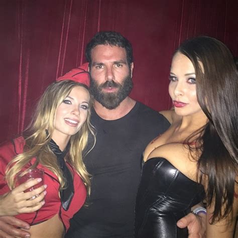 Dan Bilzerian Updates The King Of Instagram Playboy Throws Yacht