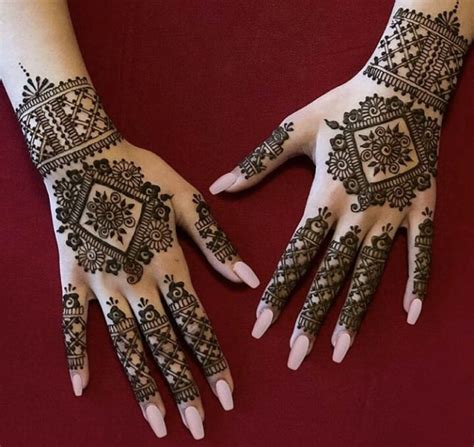 Henna Designs Easy Mehndi Art Designs Henna Hand Tattoo Hand Tattoos Simple Henna Mehendi