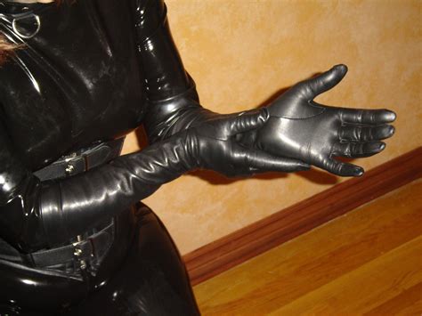 Glove Fetish Tight Leather Gloves