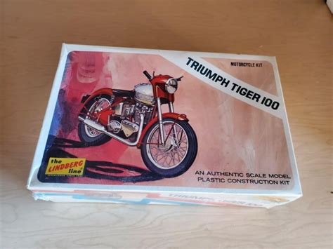 Triumph Tiger 100 Motorcyle Model Kit Live And Online Auctions On