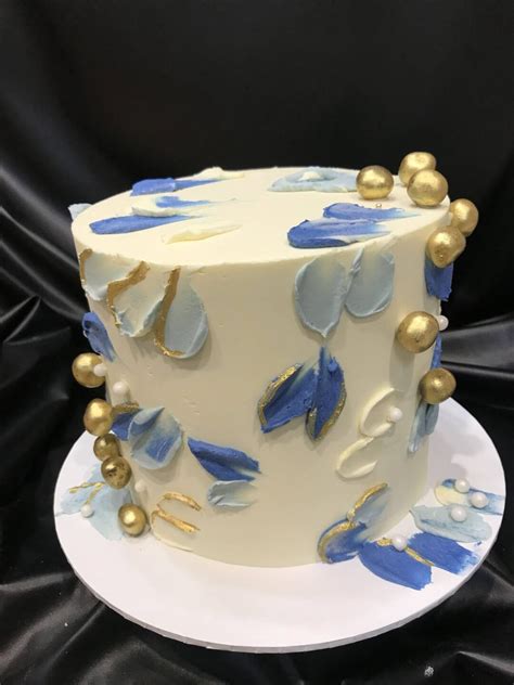 Blue And Gold Textured Buttercream Heidelberg Cakes