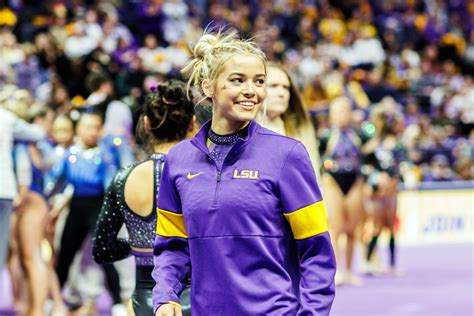 Olivia Dunne Is Staying Loose For The Ncaa Womens Gymnastics