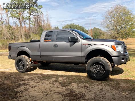 Rough Country 6 Suspension Lifts For 11 14 Ford F 150 57330 57370