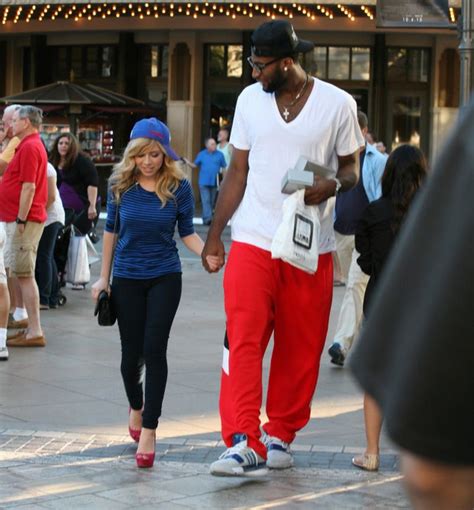 Nba Player Andre Drummond Successfully Woos Nickelodeon Star Jennette