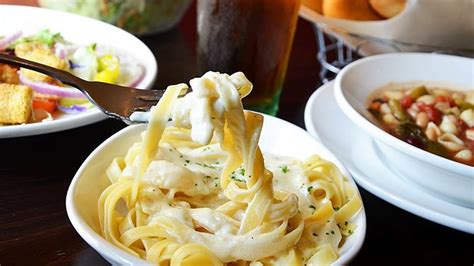 Inspired by italian generosity and love of amazing food, our menu has something for everyone and features a variety of italian specialties, including classic and filled pastas, chicken, seafood and beef. The 10 Best Olive Garden Menu Items, Ranked