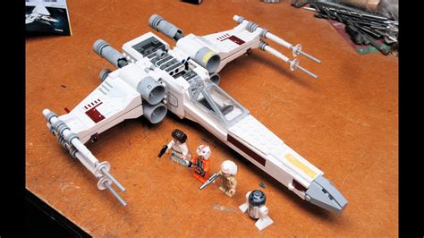 Building The Lego 75301 Luke Skywalkers X Wing Fighter Youtube