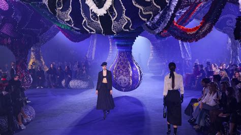 Paris Fashion Week Dior And Saint Laurent Bring Back French Chic The