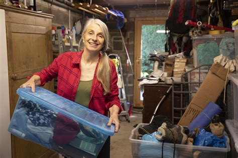 Decluttering For Hoarders 9 Creative Ways Hoarders Can Declutter Their