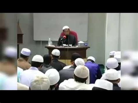 Latar belakang hijrahnya nabi diawali dengan peristiwa perjanjian aqabah. Betulkah Ada Khatam Nubuwwah Di Belakang Badan Nabi ...