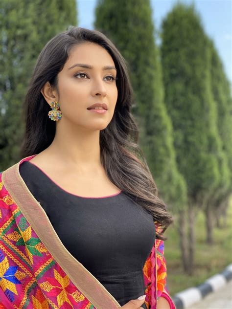 Top 10 Most Sexiest Punjabi Actresses In 2022 Alldatmatterz