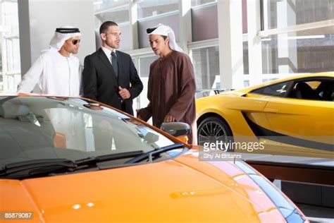 Arab Man Car Showroom Photos Et Images De Collection Getty Images