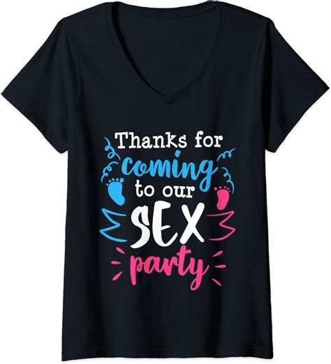 Womens Funny Gender Reveal Party Sex Guest Mom Dad Friends T V Neck T Shirt