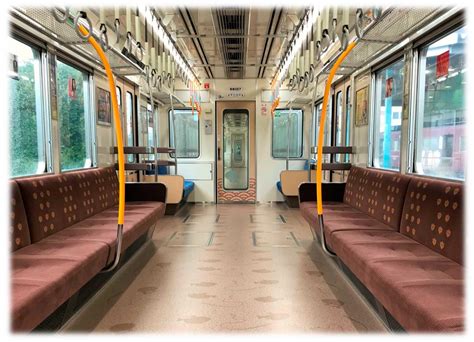 Osaka metro co., ltd.）は、大阪府大阪市内およびその周辺地域で地下鉄および中量軌道（新交通システム）を運営する軌道・鉄道事業者である。 愛称及びブランド名はosaka metro（オオサカ メトロ）。 OsakaMetro（大阪メトロ）堺筋線66系リニューアル車の車内 ...