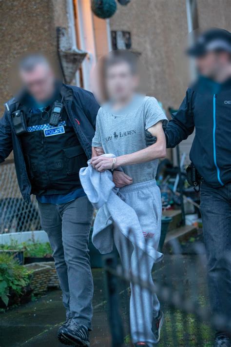 Edinburgh Police Swoop On Houses Of Wanted Suspected Criminals In