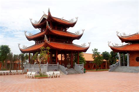 Nhiều giọng ca nổi tiếng đều. Thiền viện Trúc Lâm Phương Nam