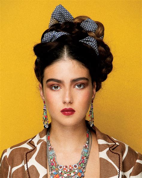 Learn where she came from, and how she explored her mixed european and mexican ethnicity in her paintings. Frida Kahlo icona di stile, oggi più che mai - ABOUT ...