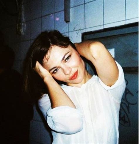 nina kraviz wallpapers wallpaper cave