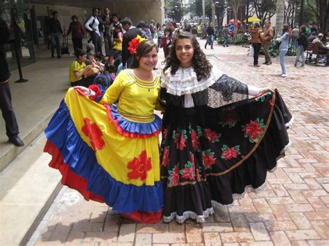 Traditional Colombian Dress Traditional Outfits Salsa Costume Traditional Dresses
