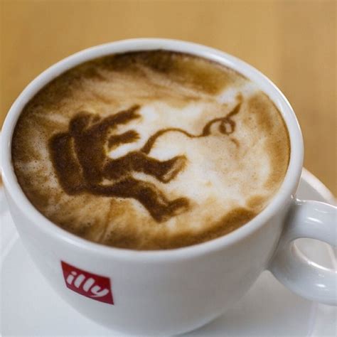 Chewy Were Foam Coffee Artist Creates Impressive Portraits In Latte Foam Photos Image 11
