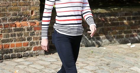 Erneut stiehlt herzogin kate allen die show. Anna Wintour und Herzogin Kate: So stylen sie den Jeans-Trend