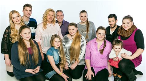 #stars #abnehmen #schlank #fit #diewollnys #sarafinawollny. Silvia Wollny verrät: Deshalb tragen ihre Kids diese Namen ...
